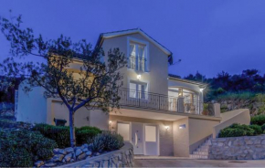 Sun-Kissed Apartment, Skradin
